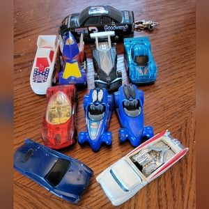 Vintage set of 10 cool race cars😎.